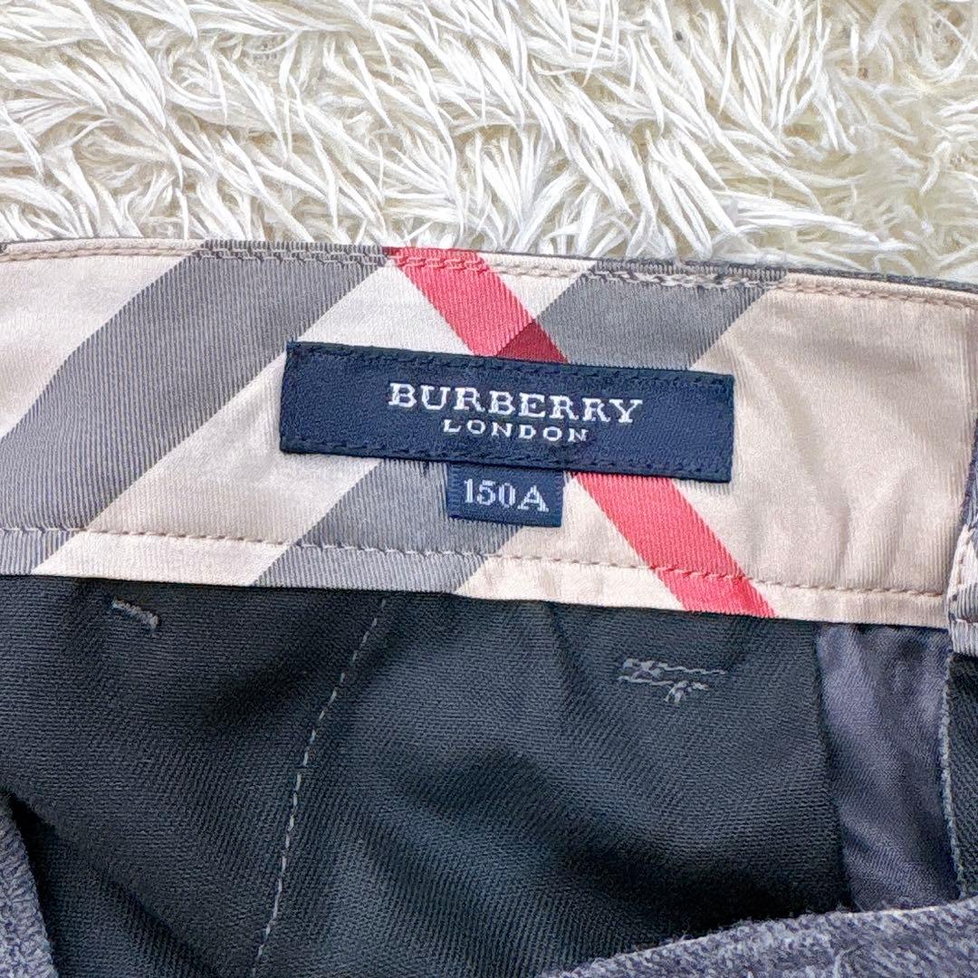 バーバリーロンドン　フォーマルスーツ　ベスト　３点セト　 男の子 卒業式　濃紺