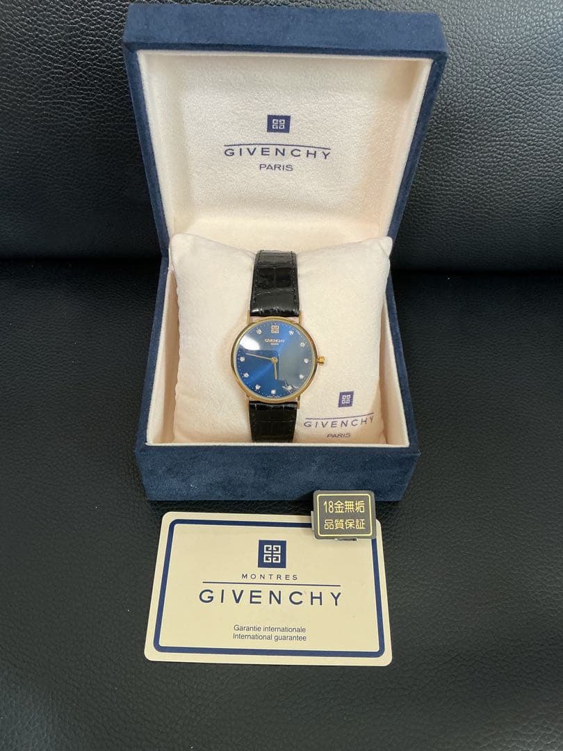 s*M様 未使用！本物保証 K18/750刻印有り！ダイヤ11P GIVENCH