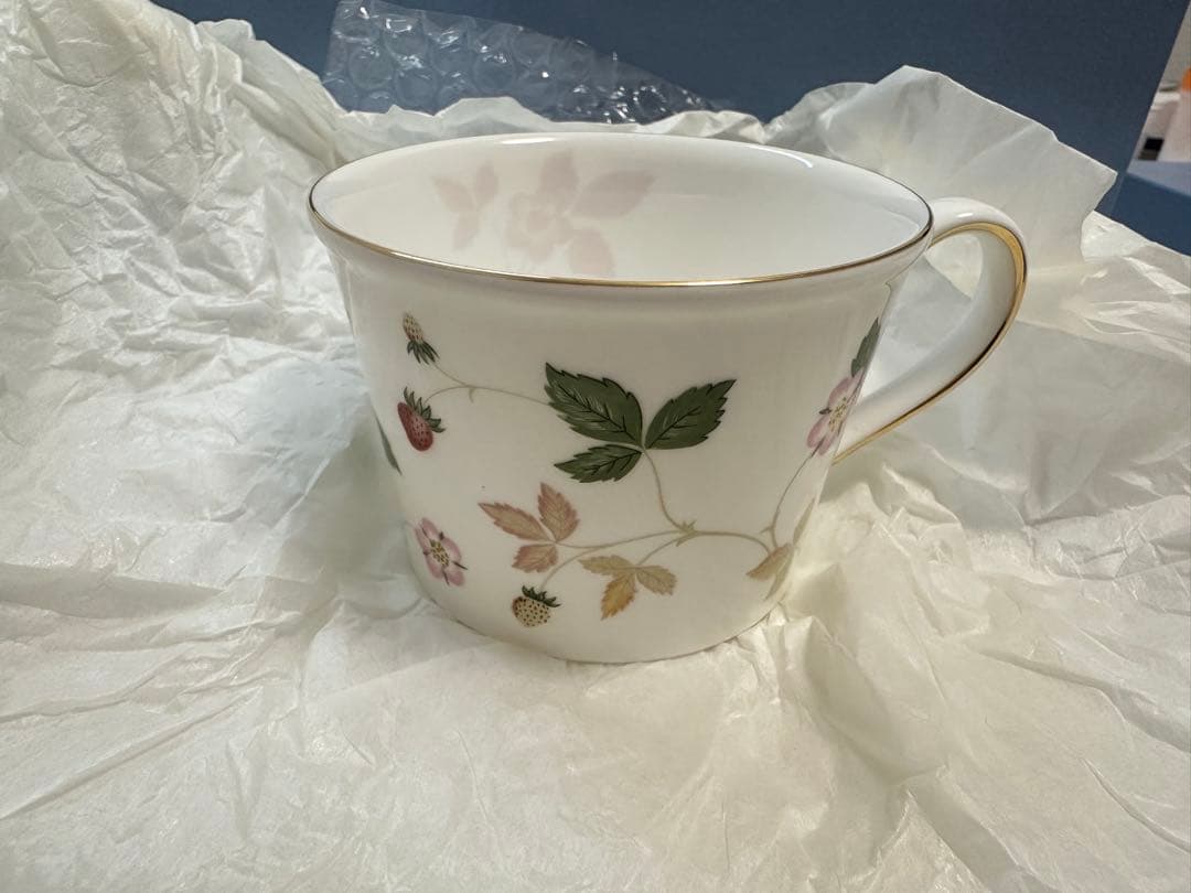 【7点セット】ストロベリー花柄 食器セット ワイルドストロベリー