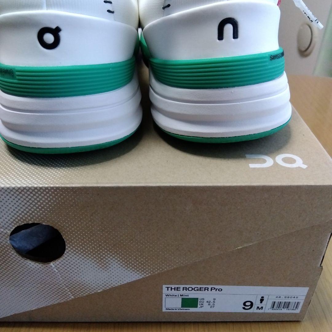 新品On ロジャープロ ホワイト/グリーン２７センチ