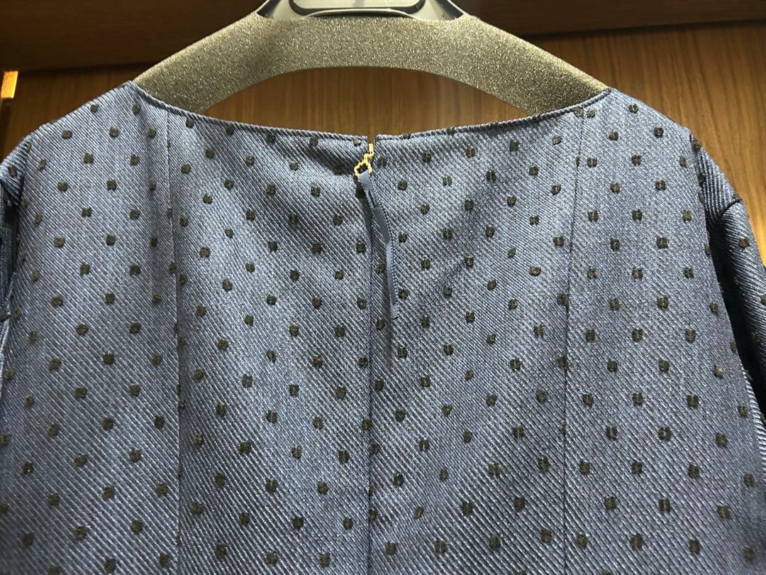 【週末セール】新品TOCCA トッカ　ネイビー ドット柄 バルーンスリーブ