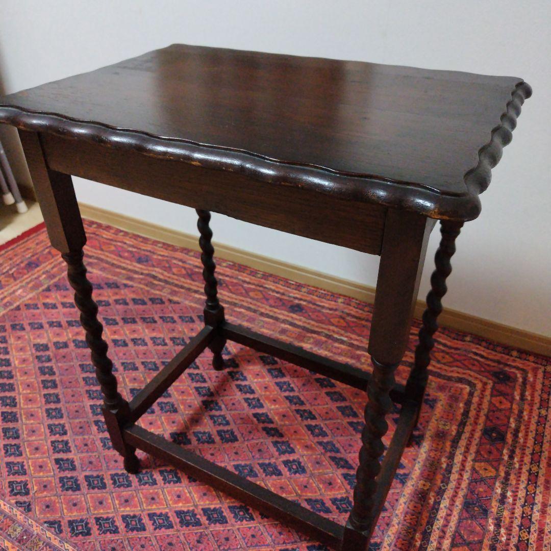 イギリス　アンティーク　ツイストレッグ　サイドテーブル　店舗什器