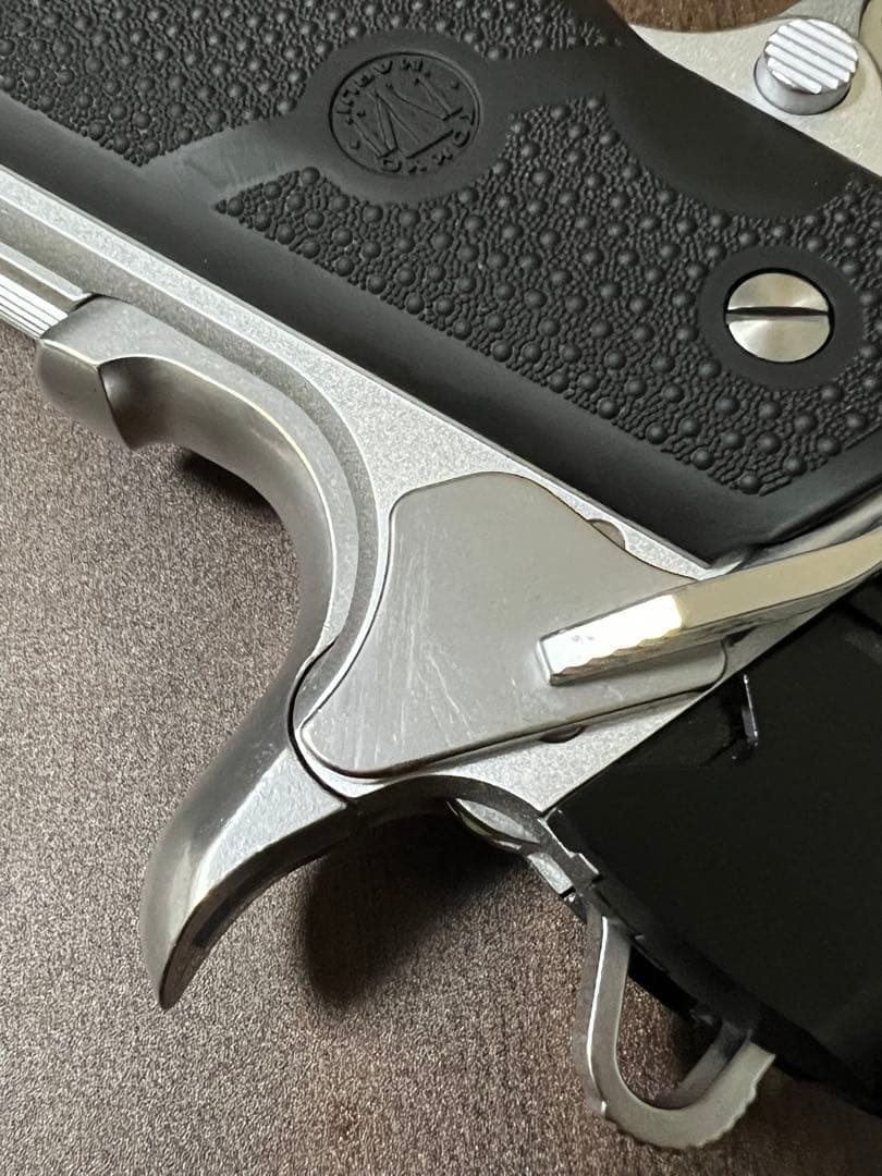 東京マルイ V10 ウルトラコンパクト　V10 Ultra Compact