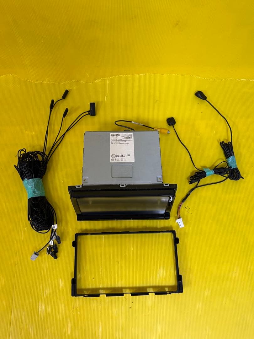 トヨタ純正9インチナビゲーションシステム（DSZT-YC4T）2017年式