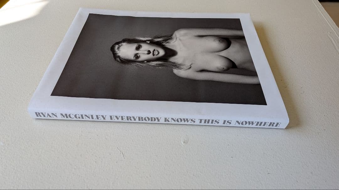 洋書 EVERYBODY KNOWS THIS IS NOWHERE