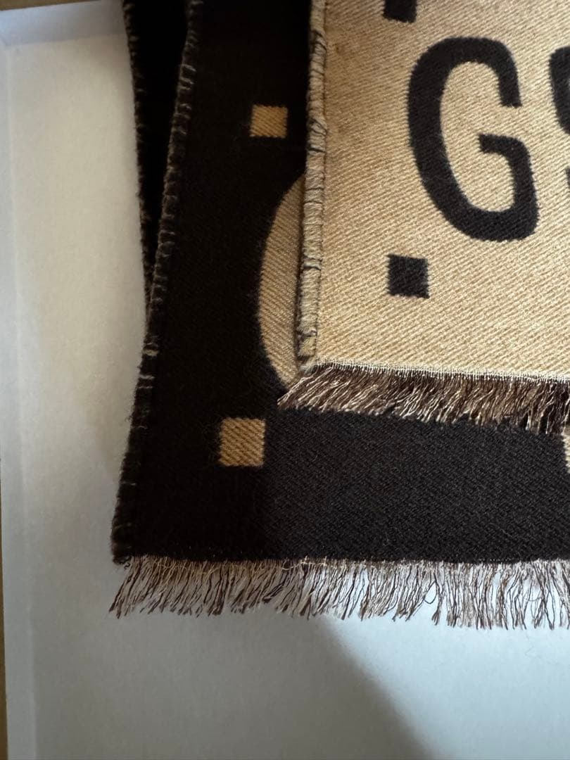 GUCCI マフラー ブラウン