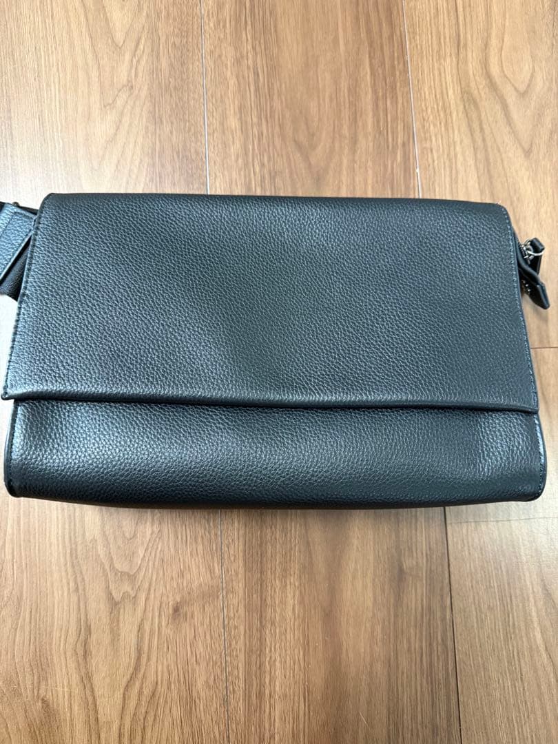 限定カラー　ear PAPILLONNER 　ワイドテープショルダー