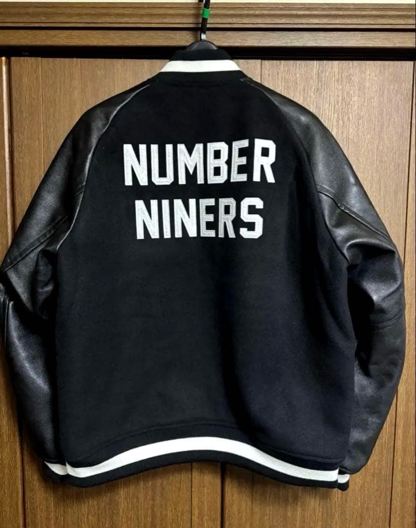 NUMBER (N)INE ナンバーナイン　スタジャン　人気　ブラック/ホワイト
