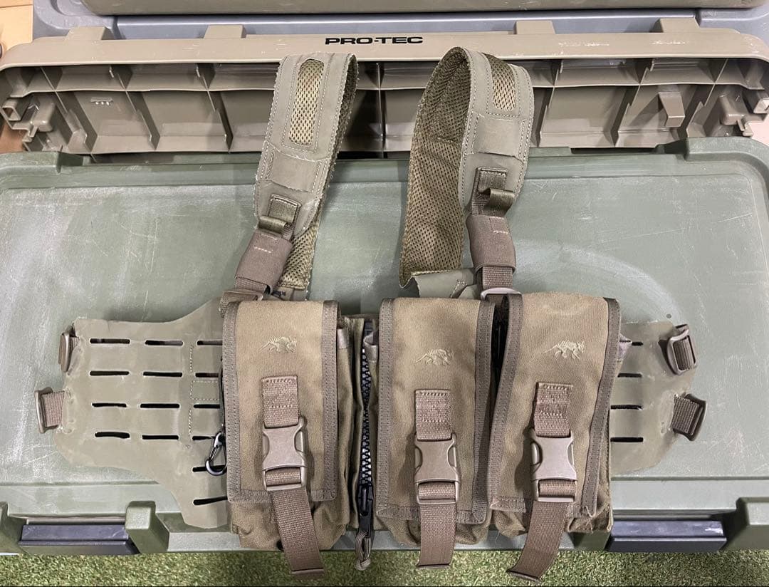 タスマニアンタイガー製　実物LP7686チェストリグ