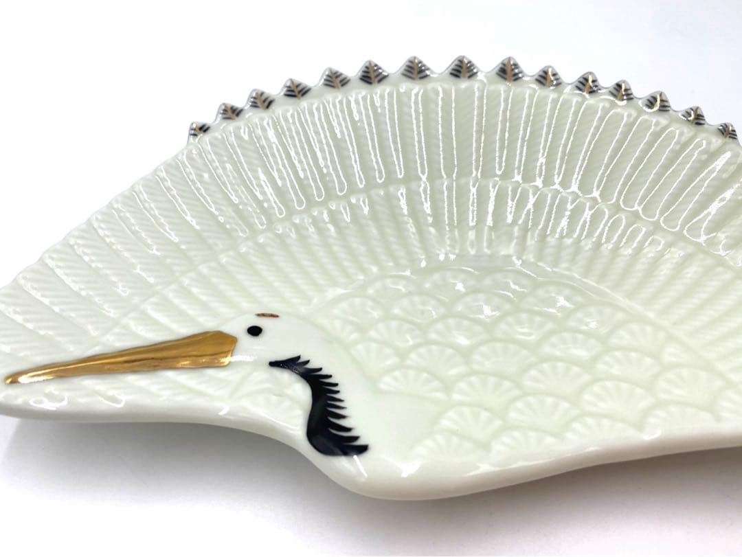 【☆希少なお品☆】【新品】有田焼伯父山窯　錦アイボリー釉鶴形盛皿　25cm縁起物