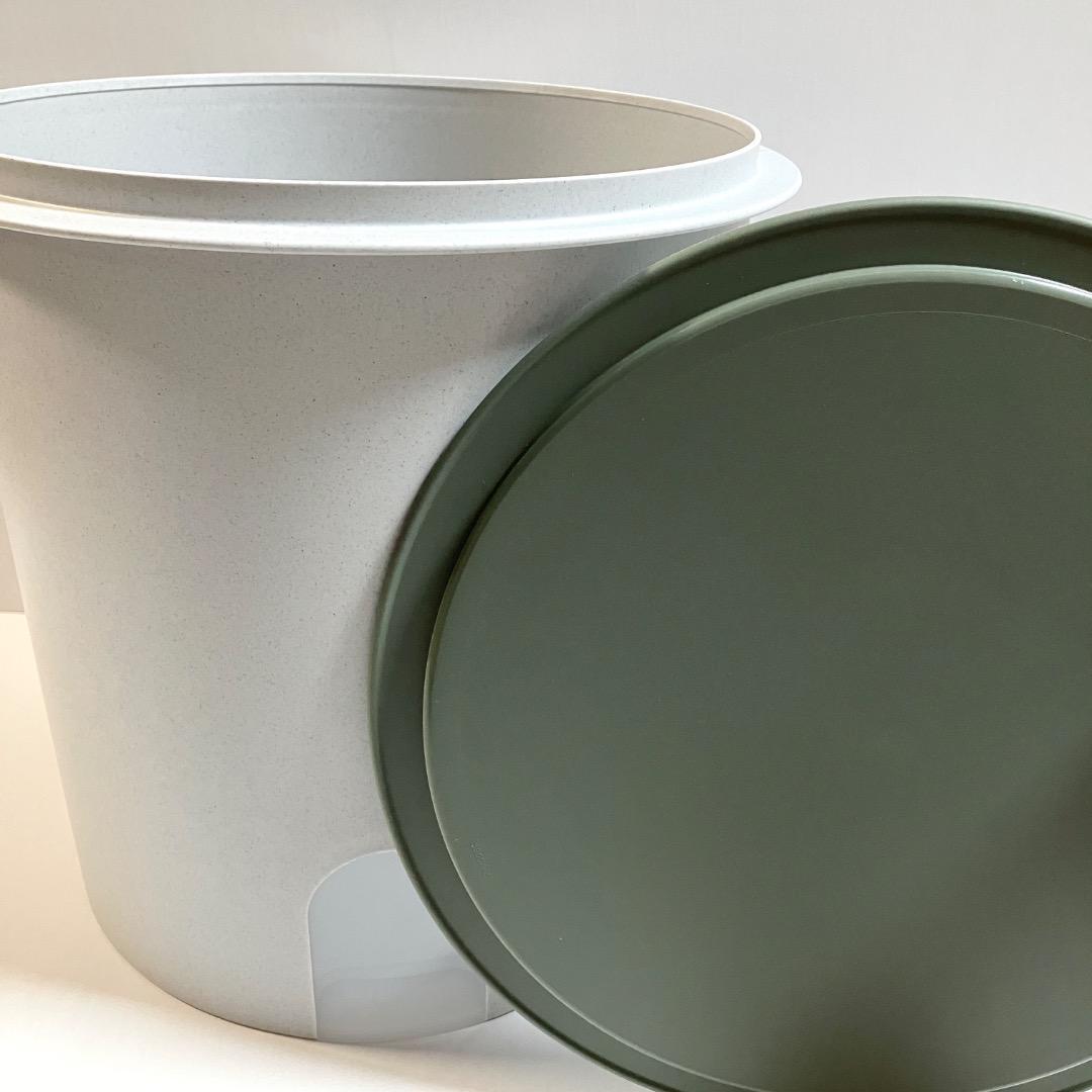 タッパーウェア／スーパーキャニスター 14.5リットル