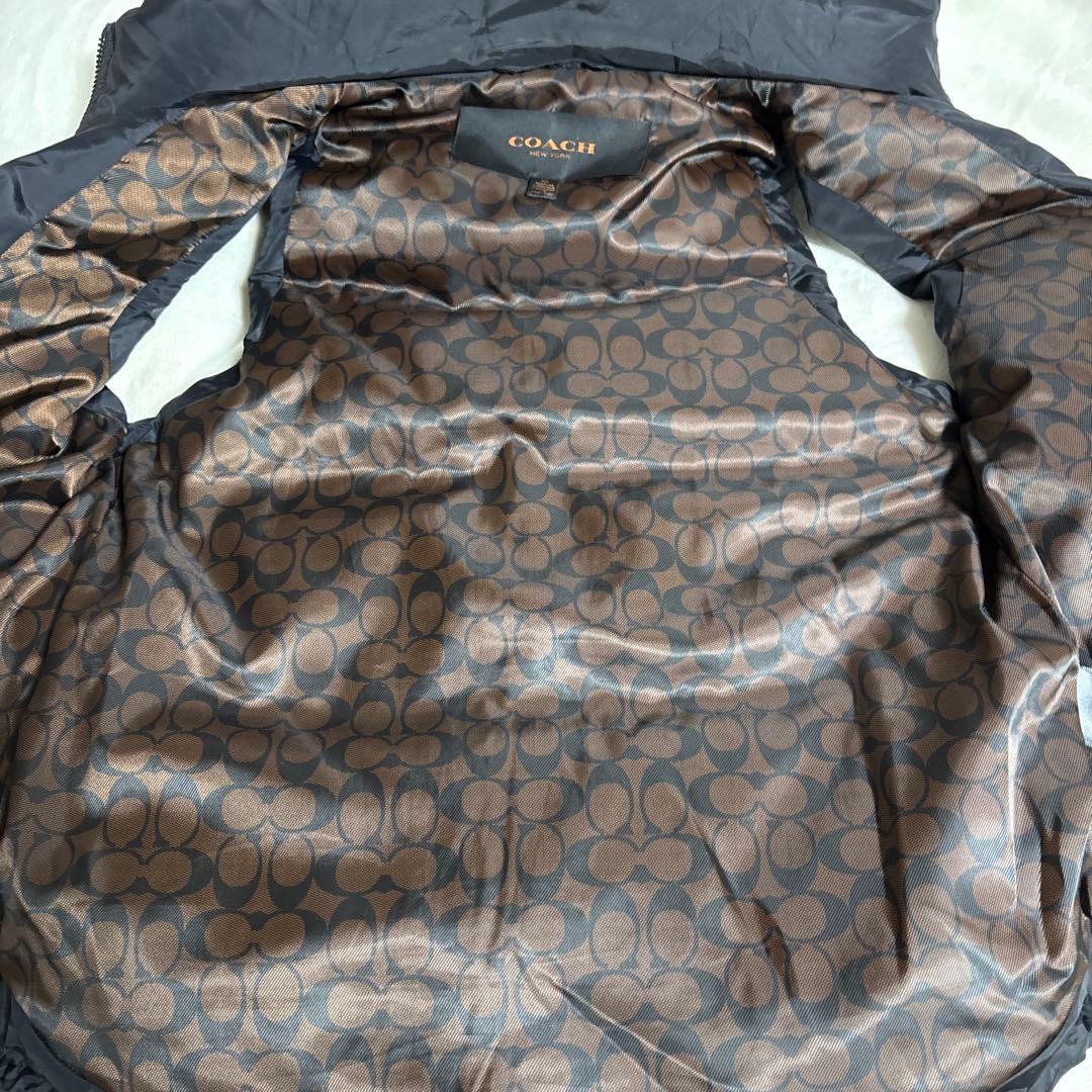 COACHブラックダウンベスト