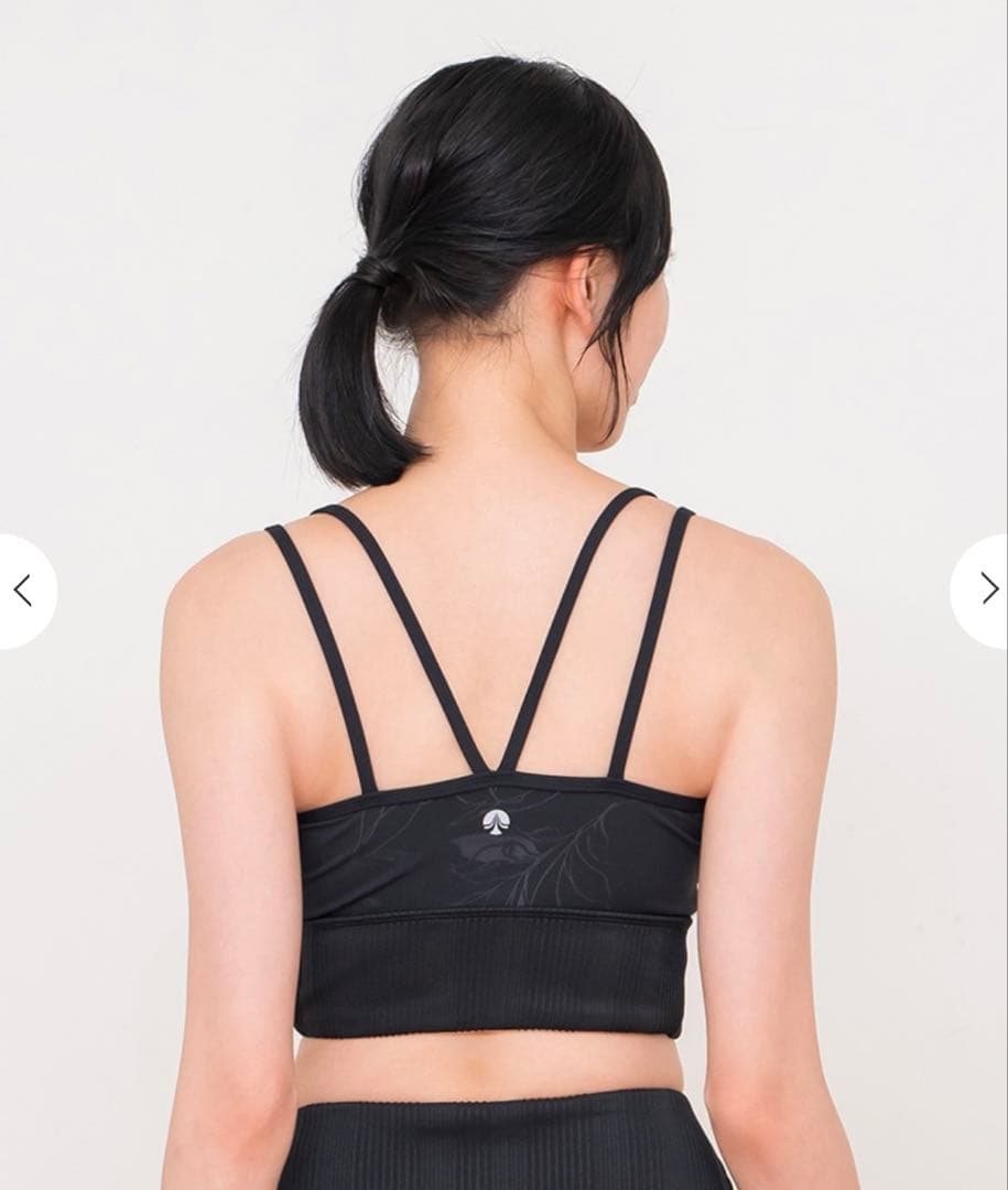 ☆新品☆ 【SUKALA】エンボスリーフブラトップ　S