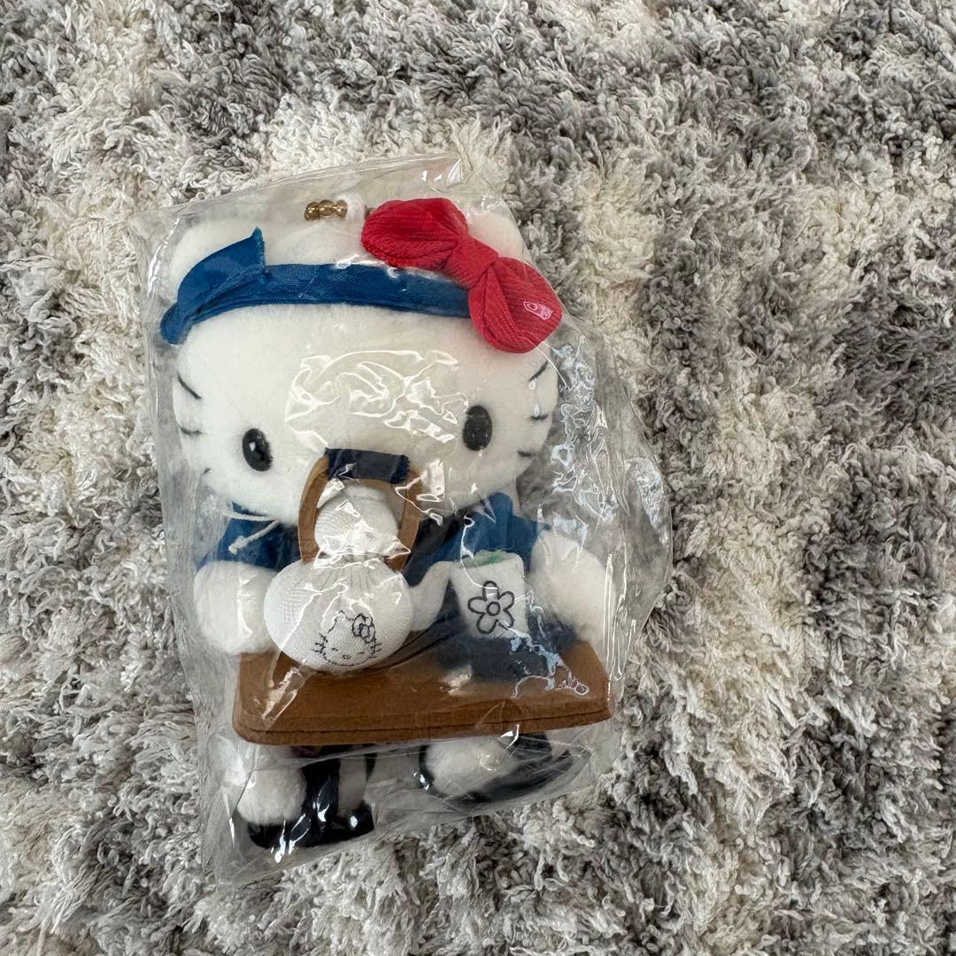 【激レア　和風ウェイトレス】ハローキティ