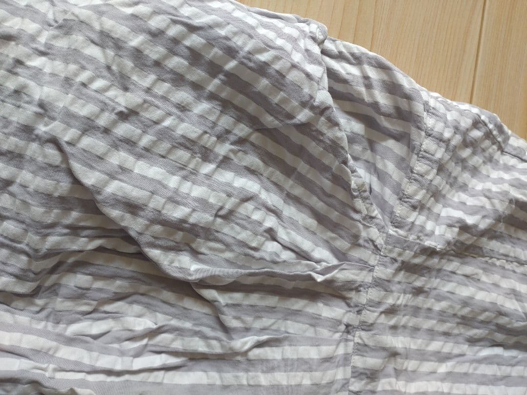 ネストローブ 〝 It's ME 〟サッカーストライプサロペット　グレー