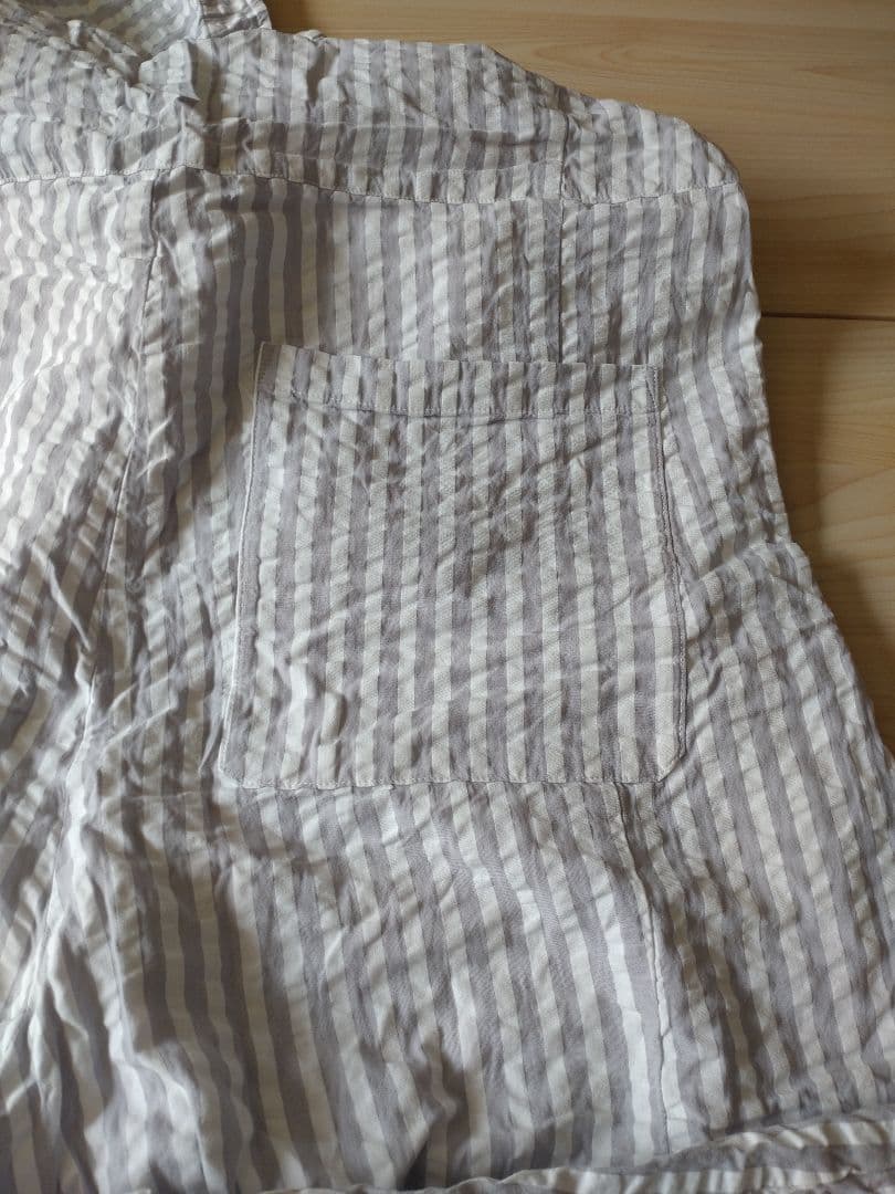 ネストローブ 〝 It's ME 〟サッカーストライプサロペット　グレー