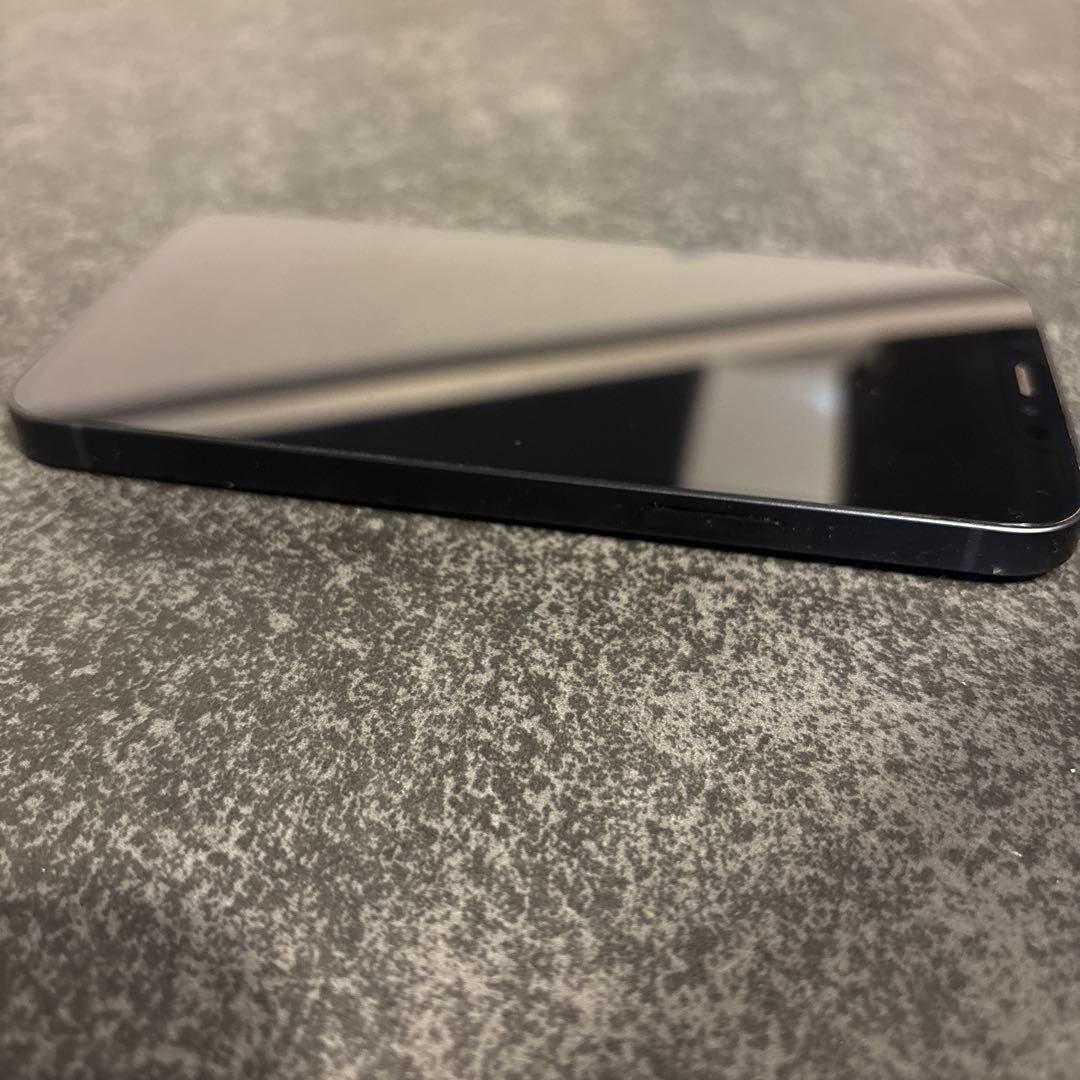 エリヤ　Apple iPhone 12 本体 64gb バッテリー86%