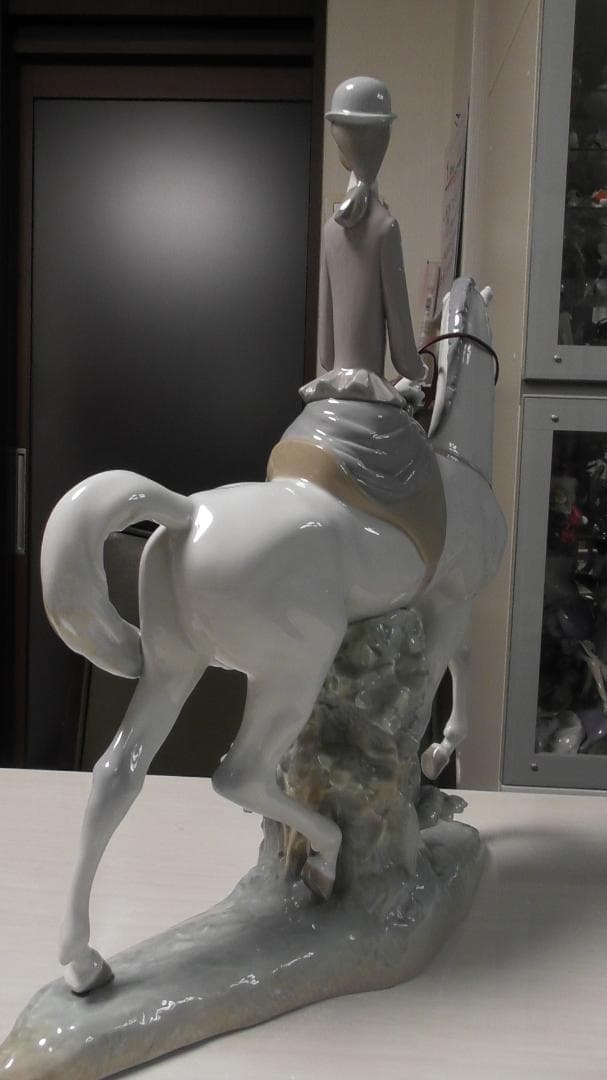 ヨシカネ　LLADRO　リヤドロ　【白い馬の少女】１5　リアドロ　L487