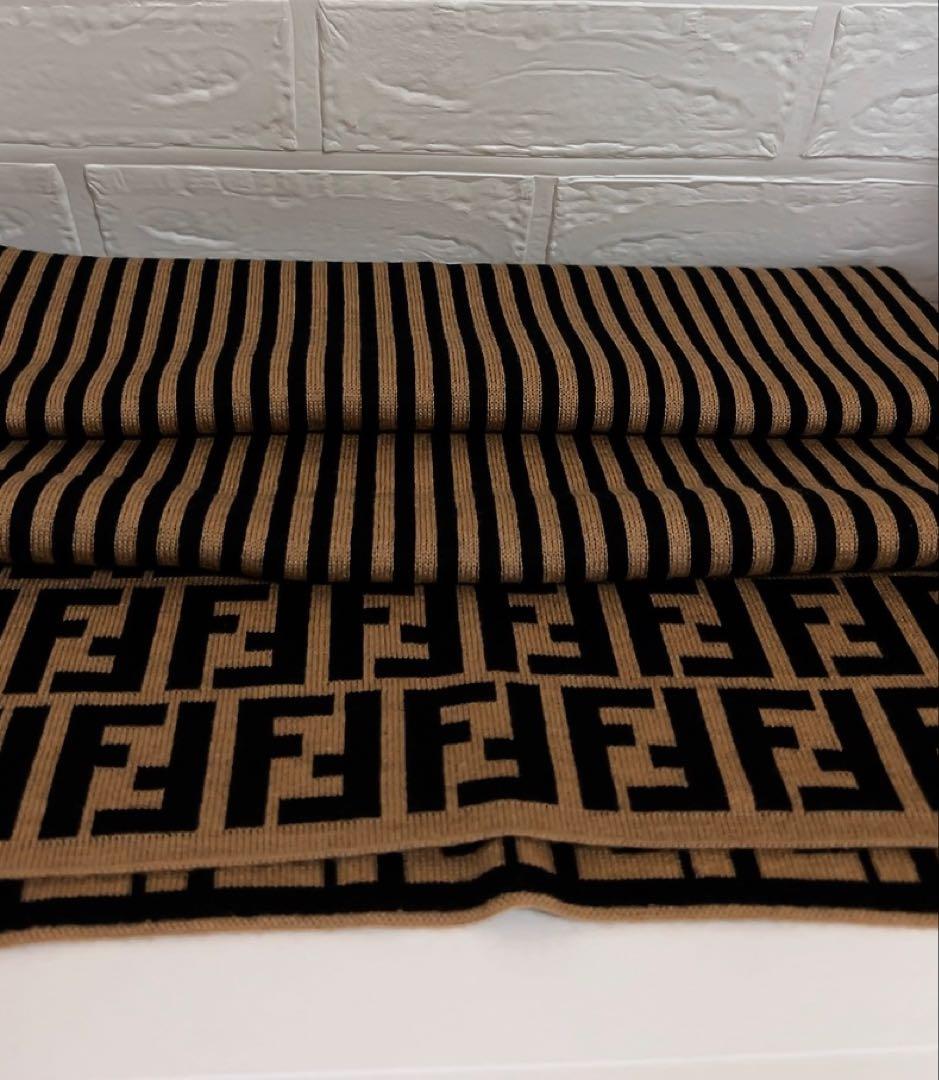 フェンディ　FENDI マフラー　ブラウン　FFロゴ ウール　男女兼用　42