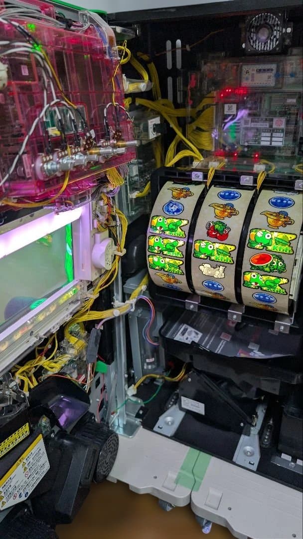 【パチスロ実機】ケロロ軍曹 ー ボリューム付 不要機付