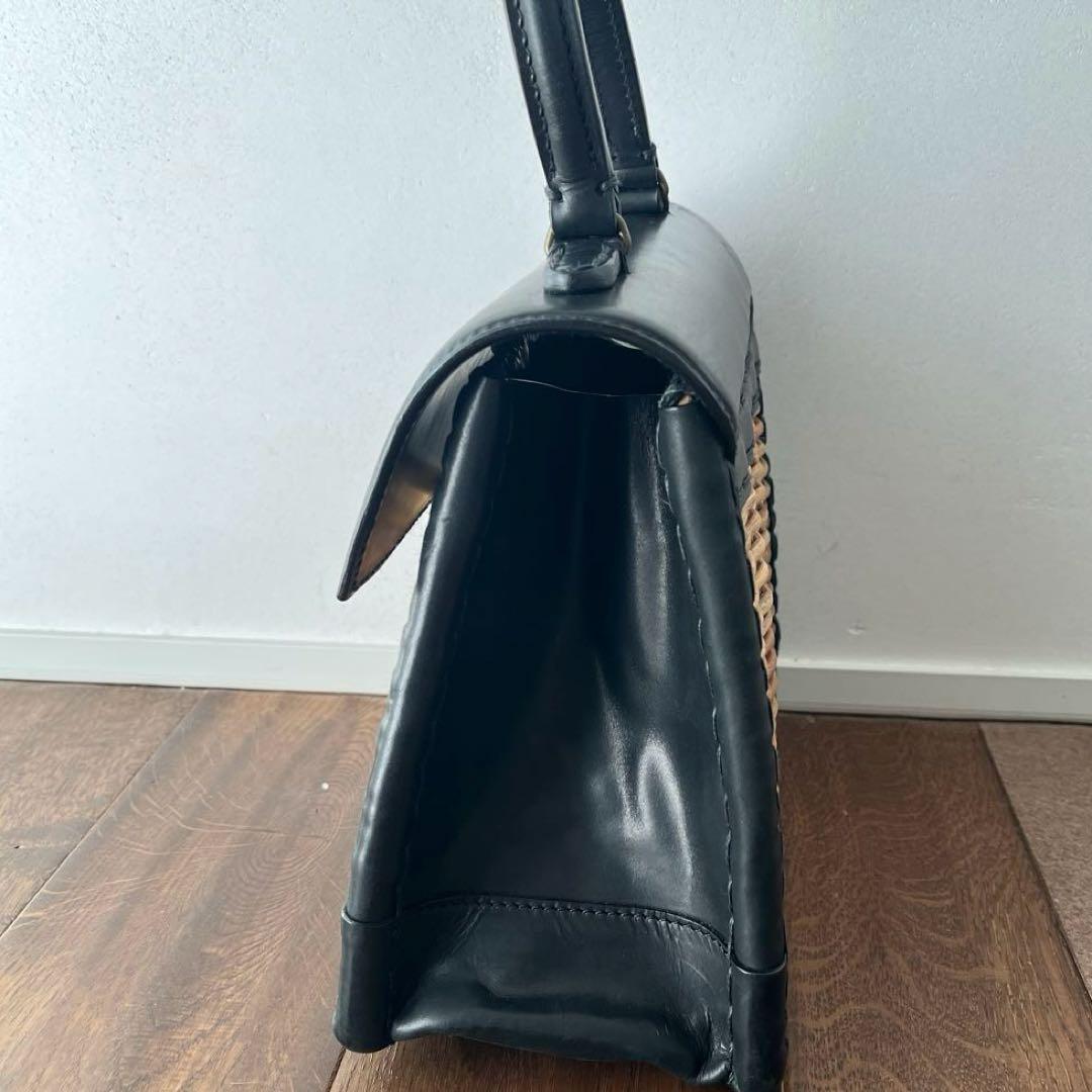 エバゴス　eb.a.gos かっちりバッグ（カーフケリー）