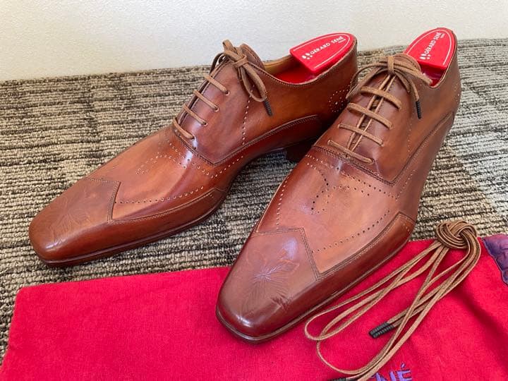 値下げ　新品.未使用　ジェラールセネ ウイングチップ革靴