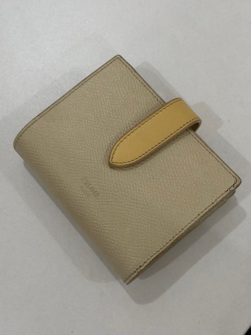 【美品】セリーヌ CELINE 折りたたみ財布 (即配送可能)