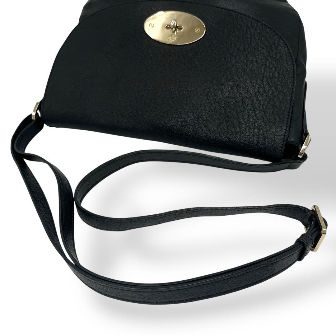 マルベリー　ショルダーバッグ　ターンロック　カーフスキン　金具　ブラック　レザー