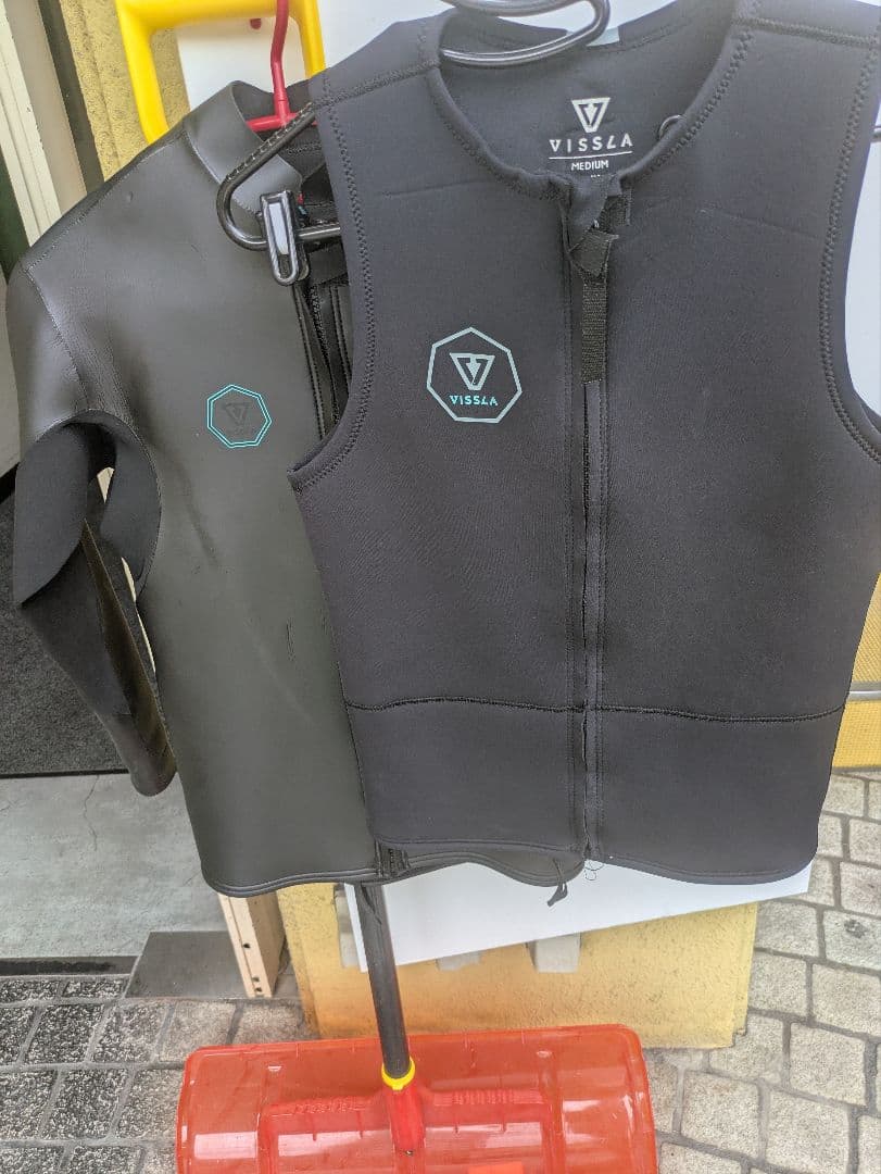 ヴィスラ　タッパー　ベスト Mサイズ