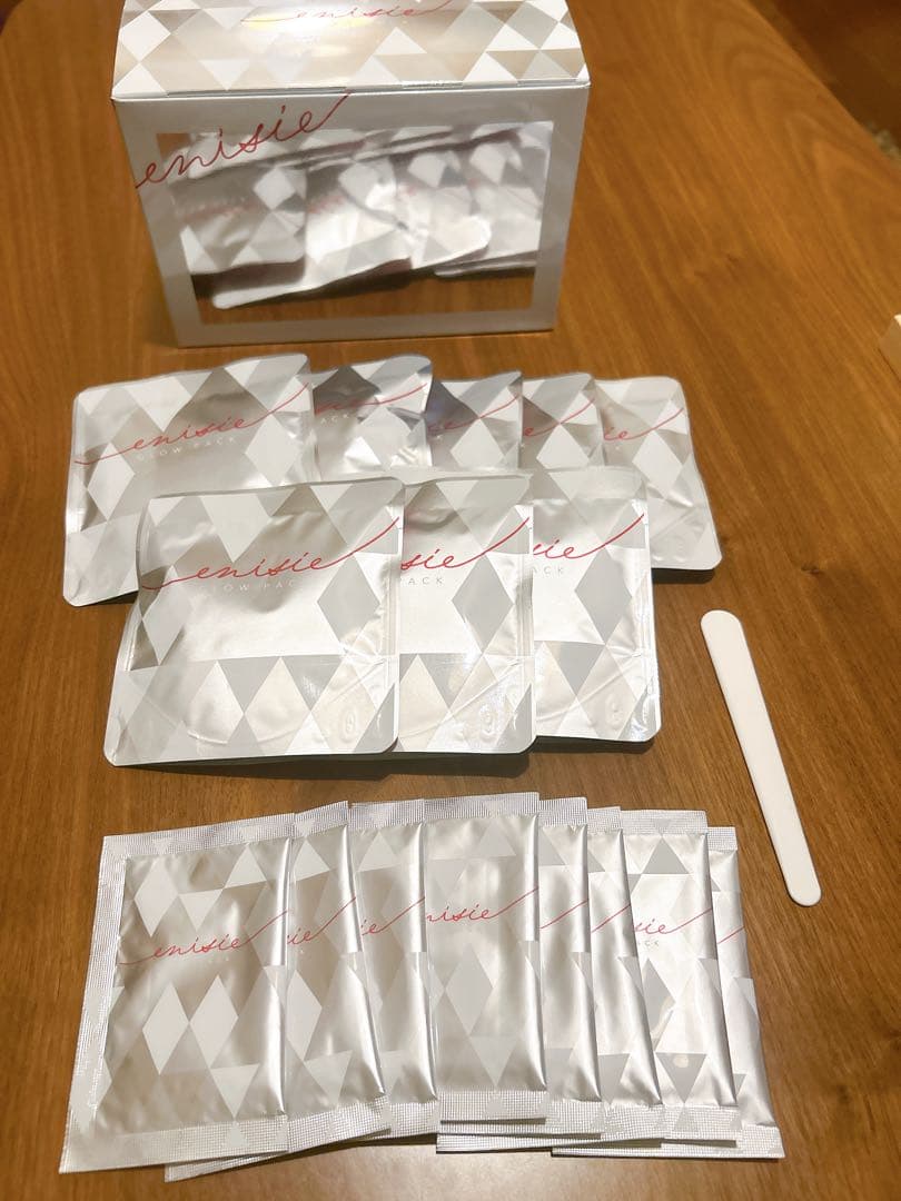 【エニシー】ensisie グローパック　炭酸ガスパック8回分　スパチュラ付き