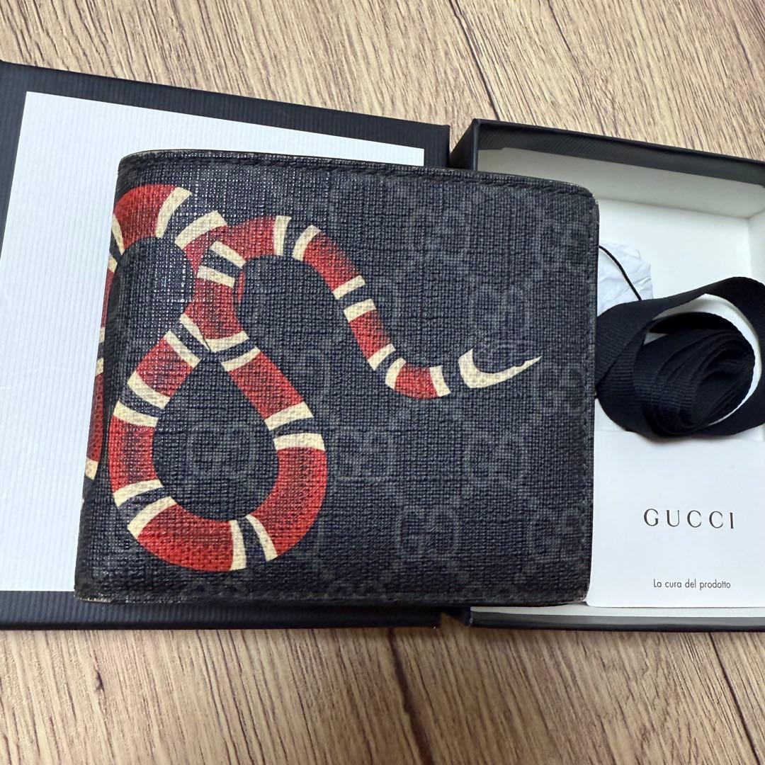 GUCCI スネーク柄 2つ折り財布