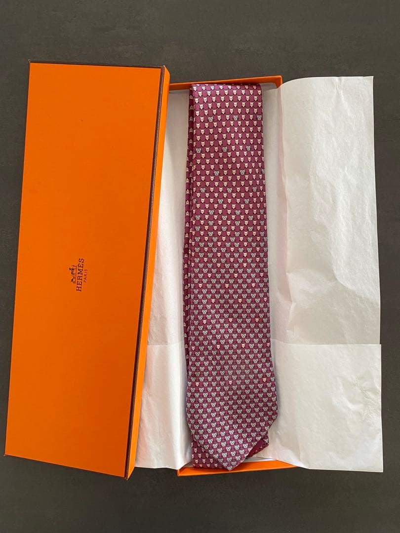 エルメス ワインレッド 100%シルク ネクタイ(ネコ柄)