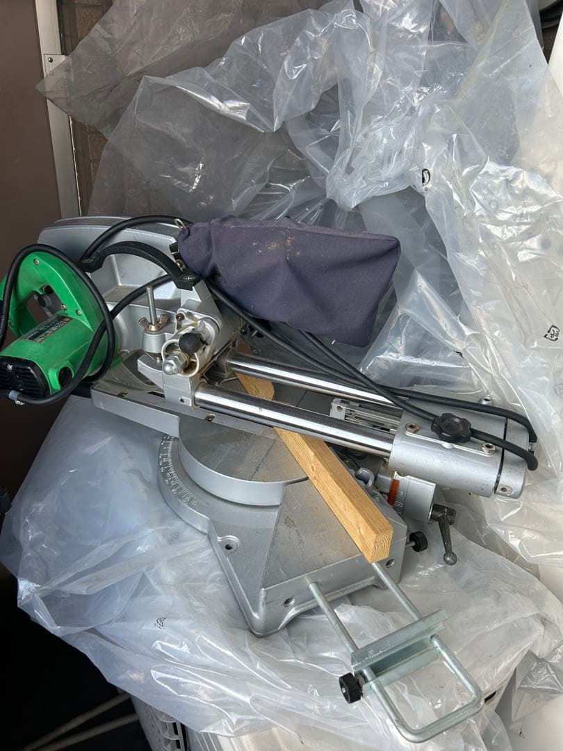 日立工機　卓上スライド丸ノコ　C8FB 216㍉