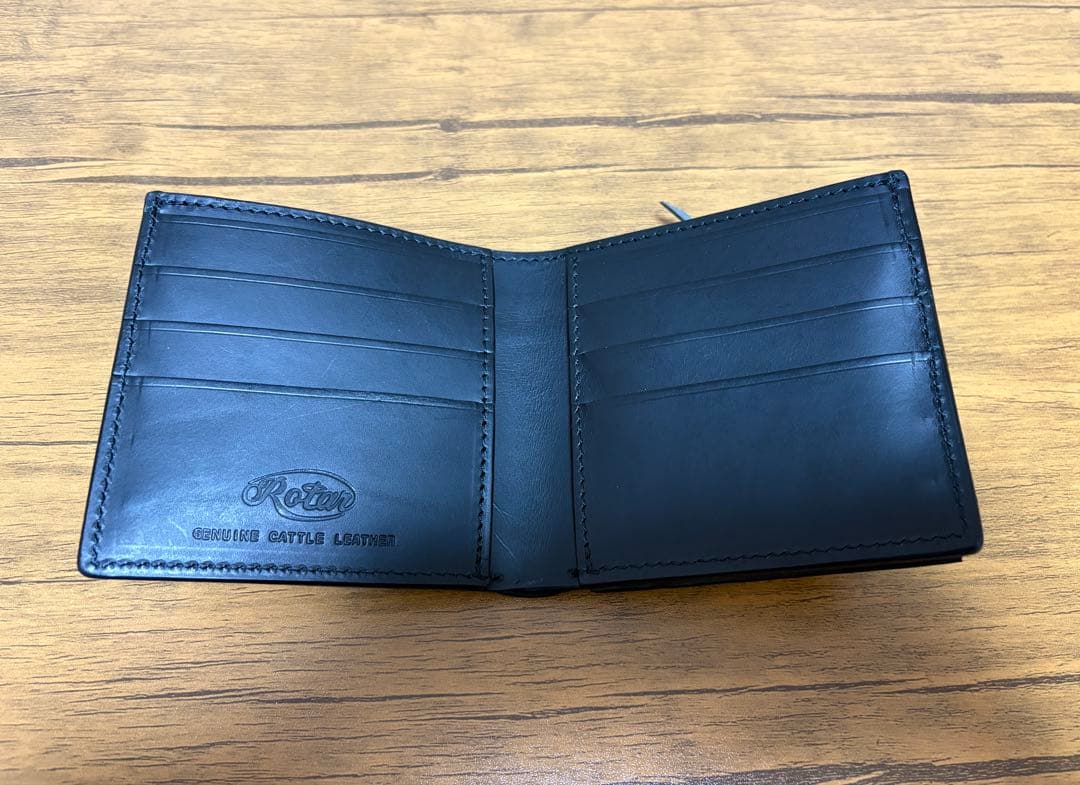 ROTAR ショートウォレット　二つ折り　革財布