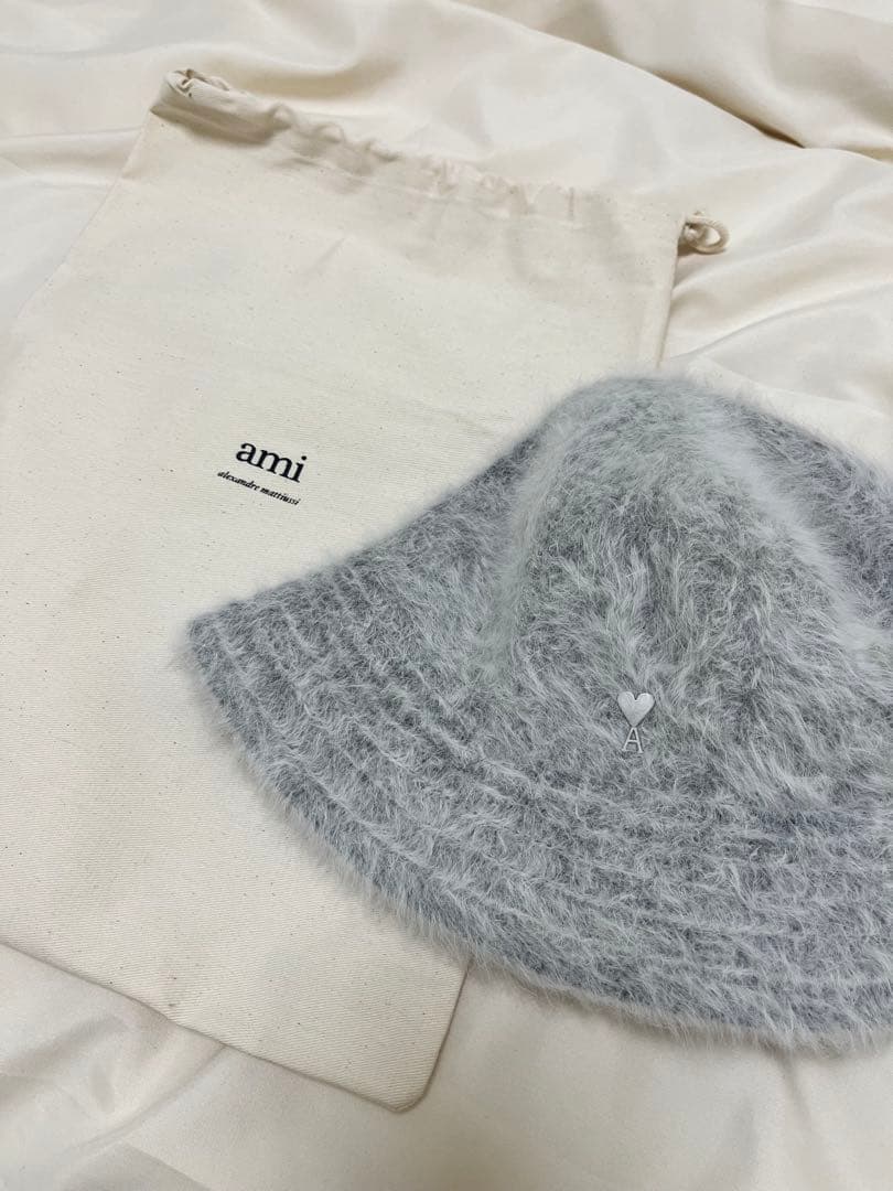 【お値下げ中】AMI PARIS アミパリス スタッズバケットハット バケハ