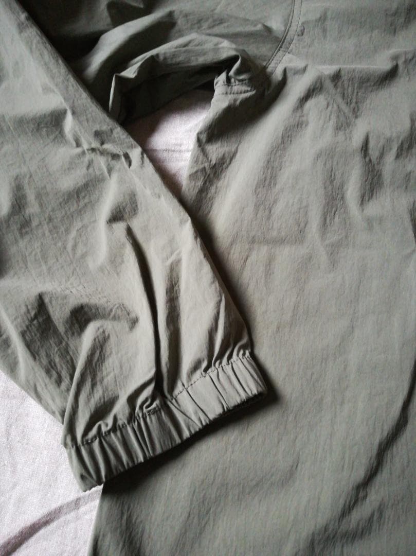 値下げ! peak オリーブグリーン 長袖カットソー