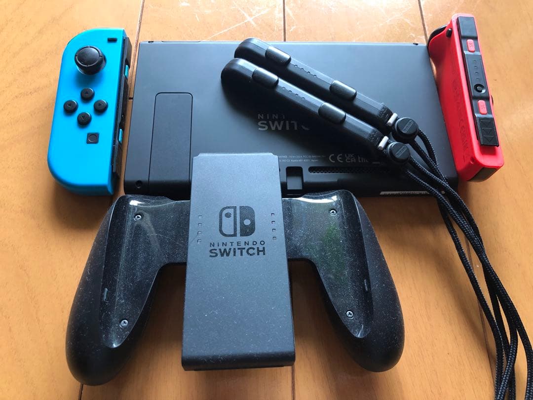 ニンテンドーSwitch ゼルダ　マリオカート　本体　カセット