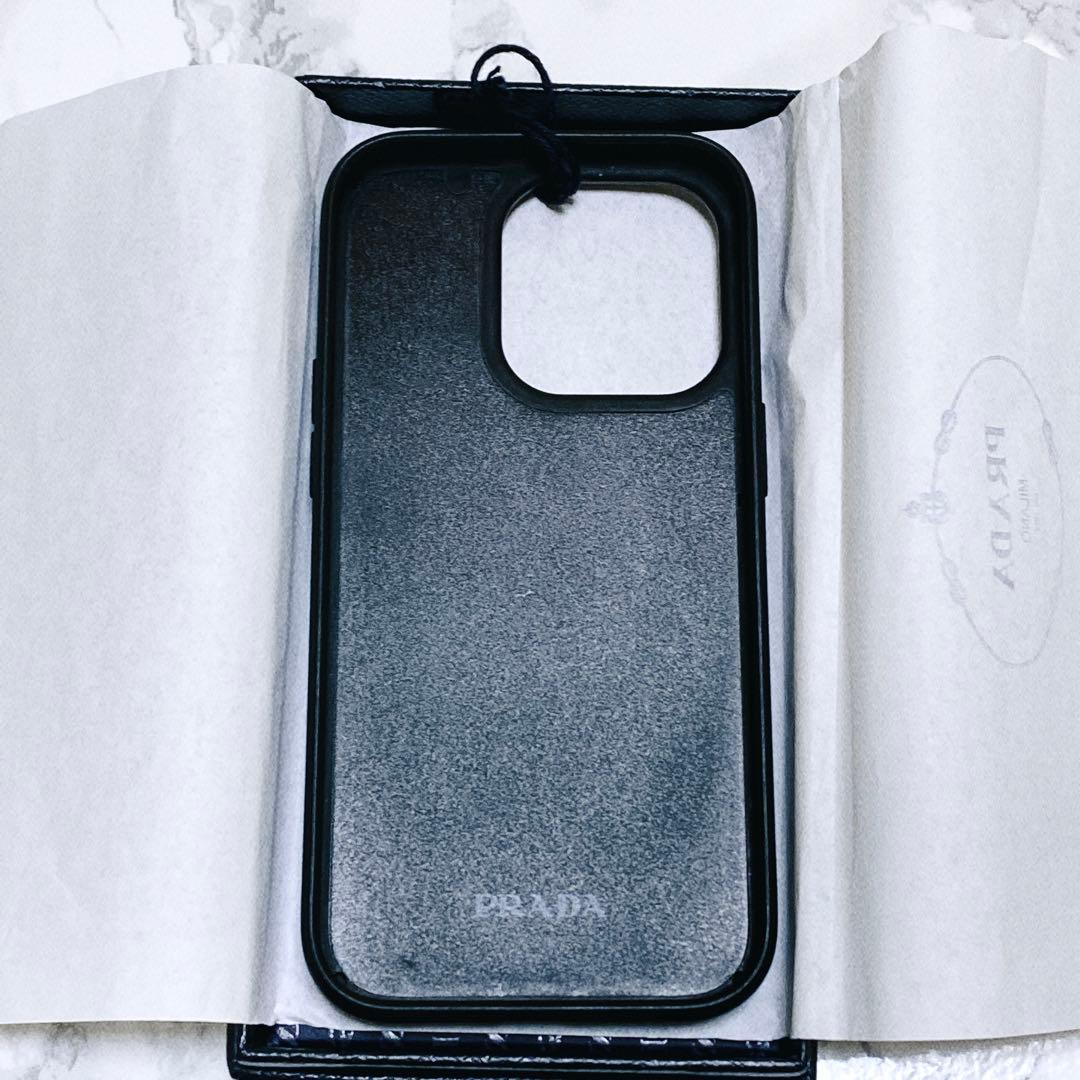 PRADAプラダレザー　iPhone 14pro スマホケース