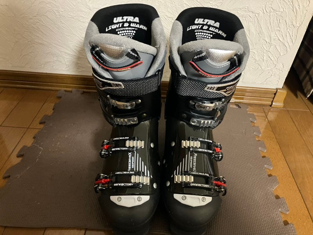 GEN FACTORY ゲン スキーブーツ 30cm　足幅広め 軽量モデル