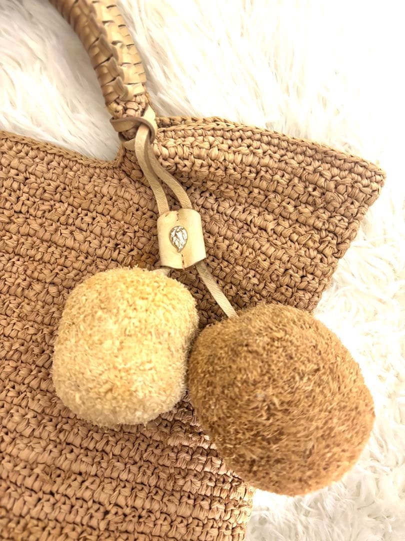 ⭐︎ヘレンカミンスキー⭐︎ ラフィア カゴバッグ チャーム付 かごバッグ