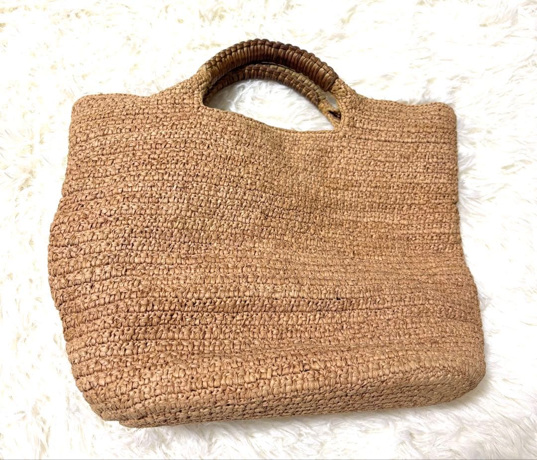 ⭐︎ヘレンカミンスキー⭐︎ ラフィア カゴバッグ チャーム付 かごバッグ