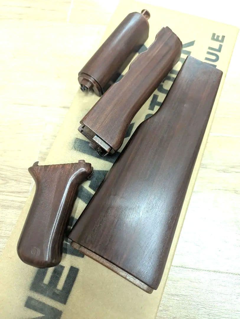 次世代電動ガン AK47 type3 木製 リアルウッドストック装換 東京マルイ