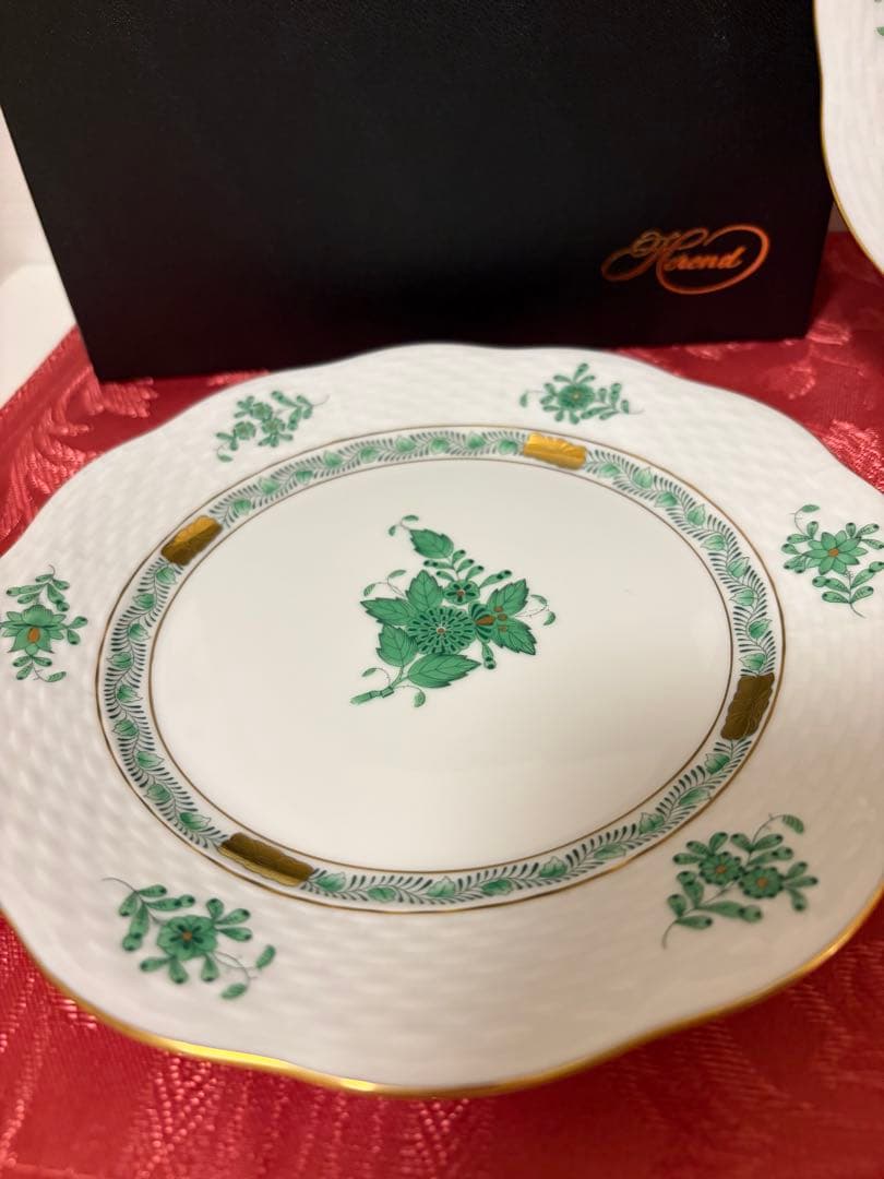 未使用保管品　ヘレンド　アポニーグリーン19cm　デザートプレート2枚