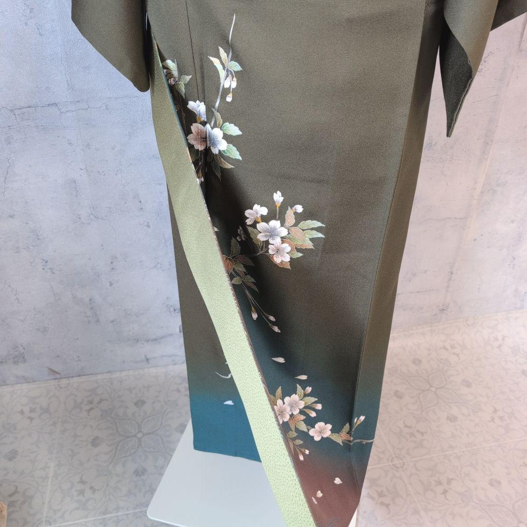 訪問着　フルセット　着物　正絹　カーキ　緑　孔雀の羽　藤の花　祝い事　豪華　A2