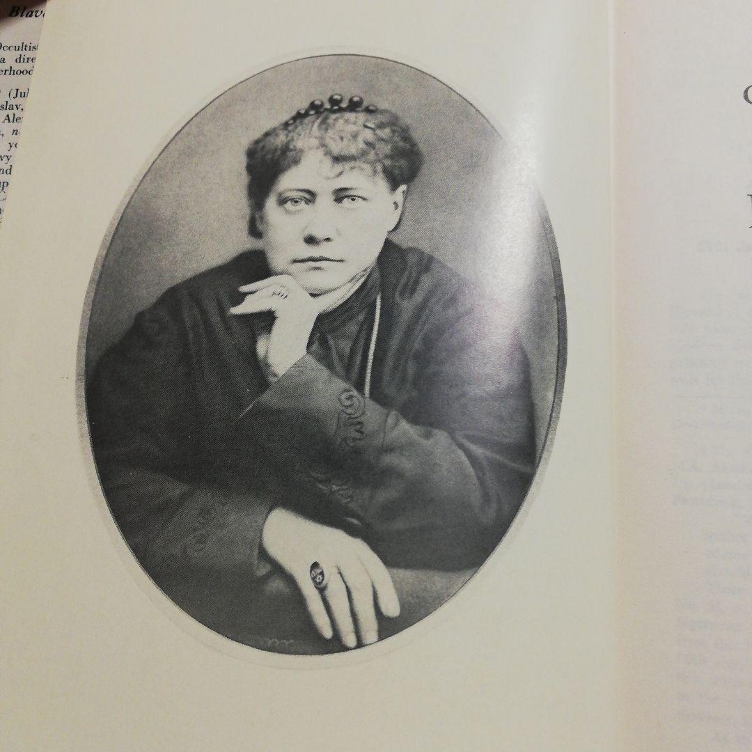 洋書 ISIS UNVEILED by H.P. Blavatsky