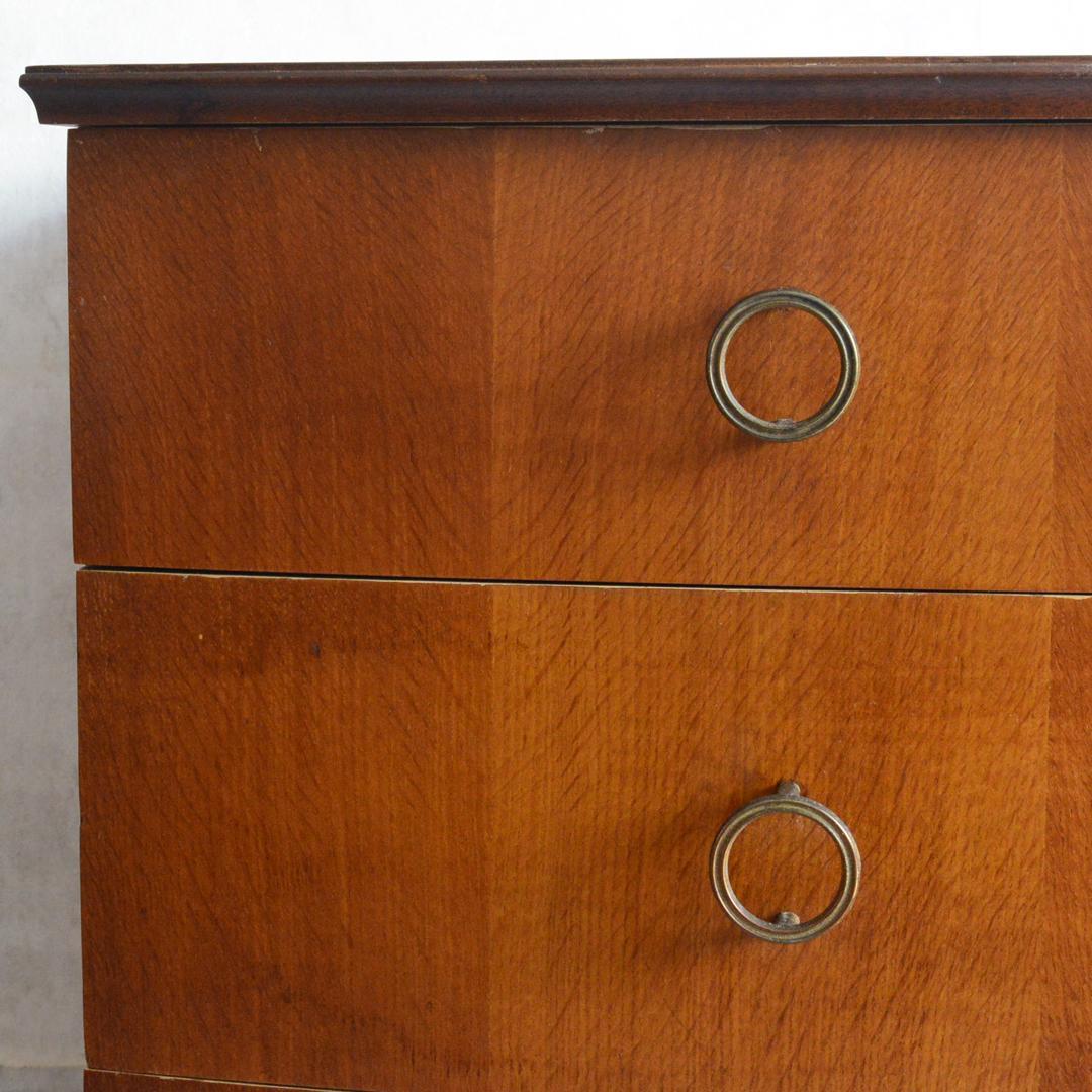 ねこ　イギリスヴィンテージ チェスト ショートサイドボード リビングボード