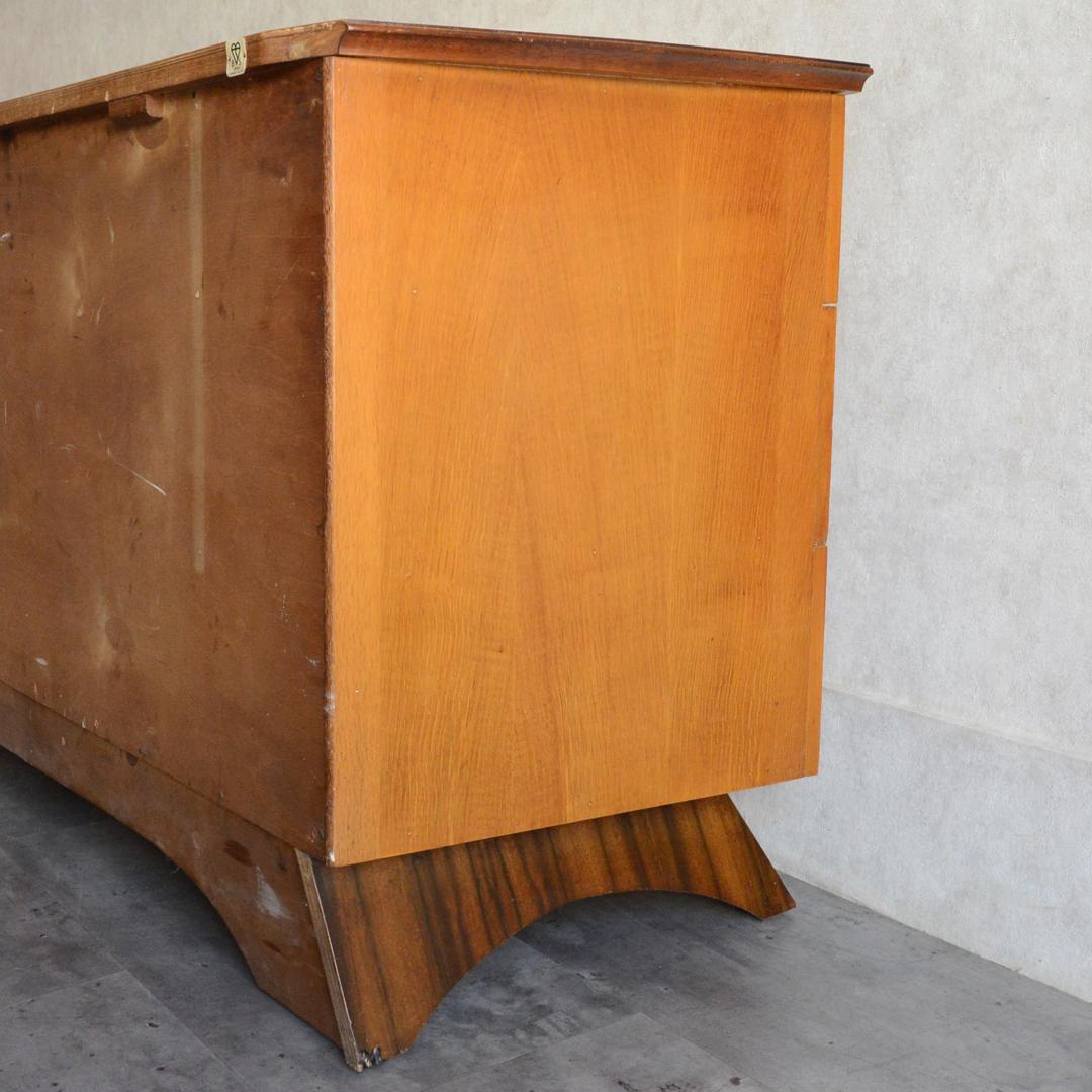 ねこ　イギリスヴィンテージ チェスト ショートサイドボード リビングボード