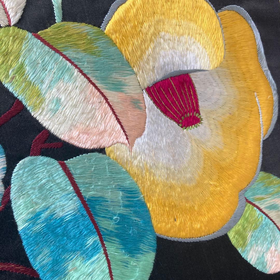 ニコニコ^ ^ アンティーク名古屋帯　椿の刺繍　上質　大正ロNo.7-28