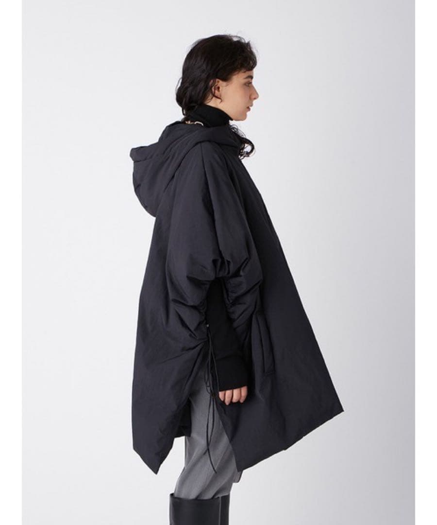 【美品】Mila Owen ダウンベスト ポンチョ　ホワイト　ミラオーウェン