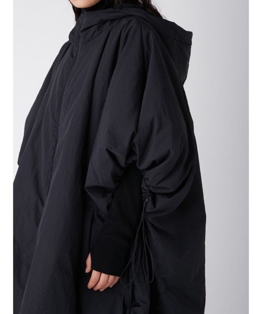 【美品】Mila Owen ダウンベスト ポンチョ　ホワイト　ミラオーウェン